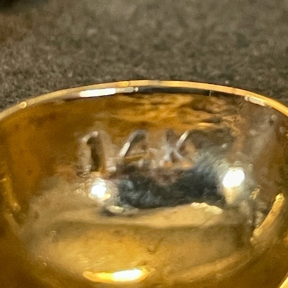 Pair of 14 k Gold Teardrop Earrings - Picture 7 of 11